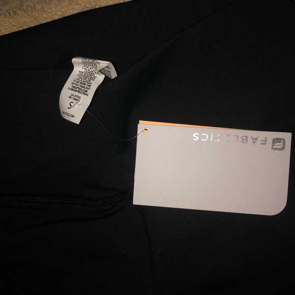 Black fabletics leggings - Picture 2 of 2